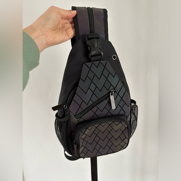 Small Reflective Backpack - Perfect for Raves and Festivals - Picture 8 of 9